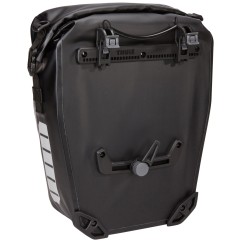 Thule Shield 17L